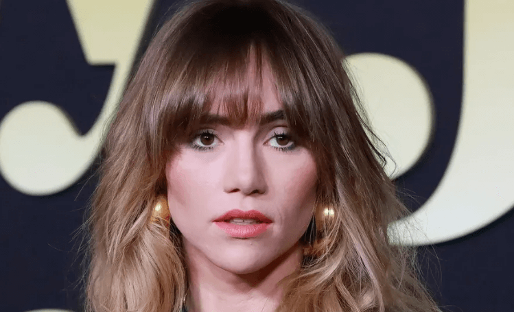 Suki Waterhouse Net Worth